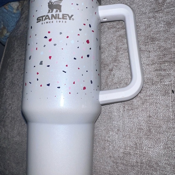 Limited Edition *RARE* Stanley 40oz Terrazzo White - Picture 4 of 9